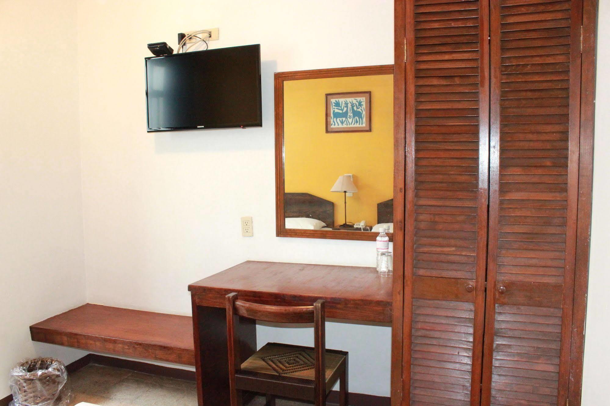 Capital O Parador Crespo Hotel, Oaxaca Kültér fotó